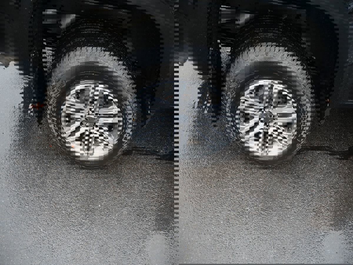 Used 2021 Chevrolet Colorado W/T w/ Custom Special Edition image 33