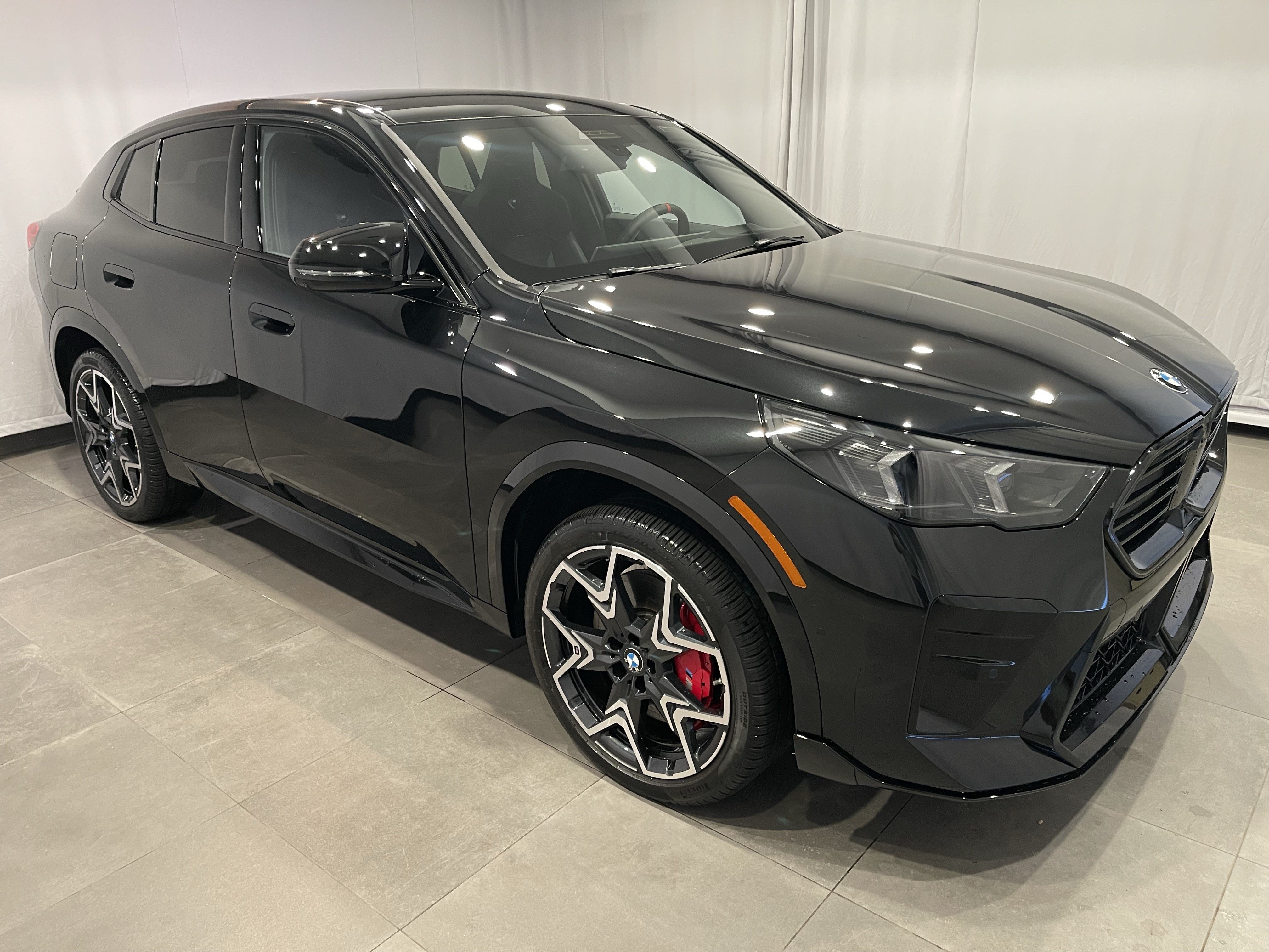 Used 2026 BMW X2 M35i w/ Technology Package AWD/4WD image 3