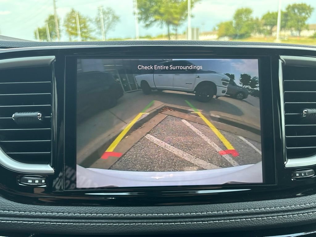 New 2027 Chrysler Pacifica Select FWD image 40