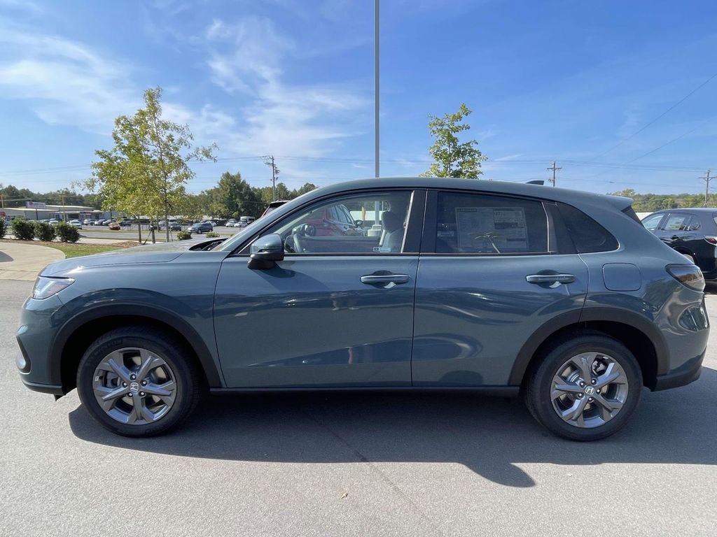 Used 2026 Honda HR-V LX image 5