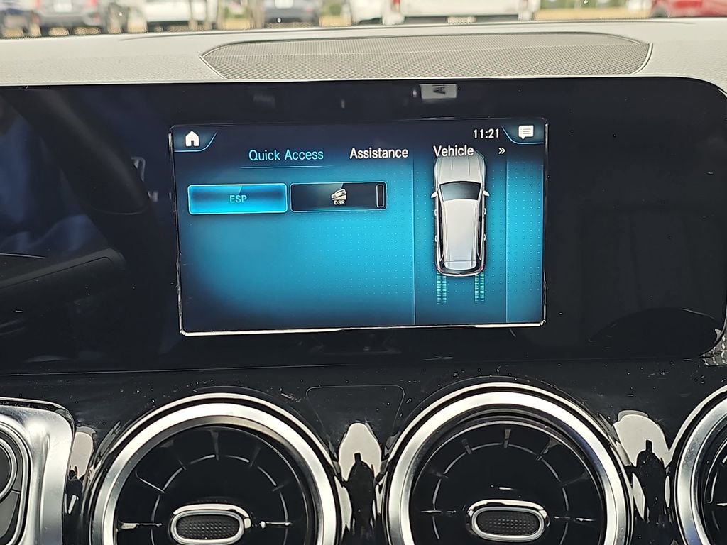 Used 2023 Mercedes-Benz GLB 250 GLB 250 image 24