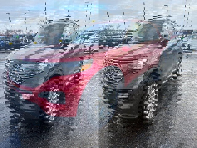 Used 2022 Ford Explorer Limited w/ Equipment Group 301A image 4