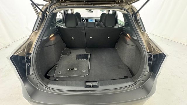 Certified 2025 Nissan Kicks SV image 15