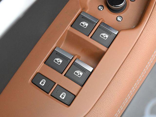 Used 2023 Audi A6 Premium Plus w/ Premium Plus Package image 13