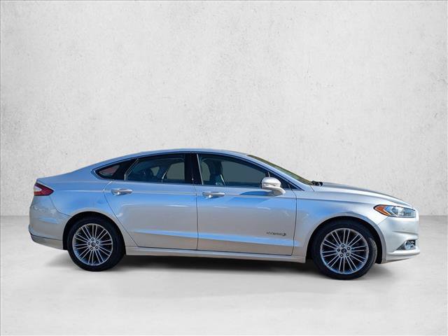 Used 2013 Ford Fusion SE FWD image 4
