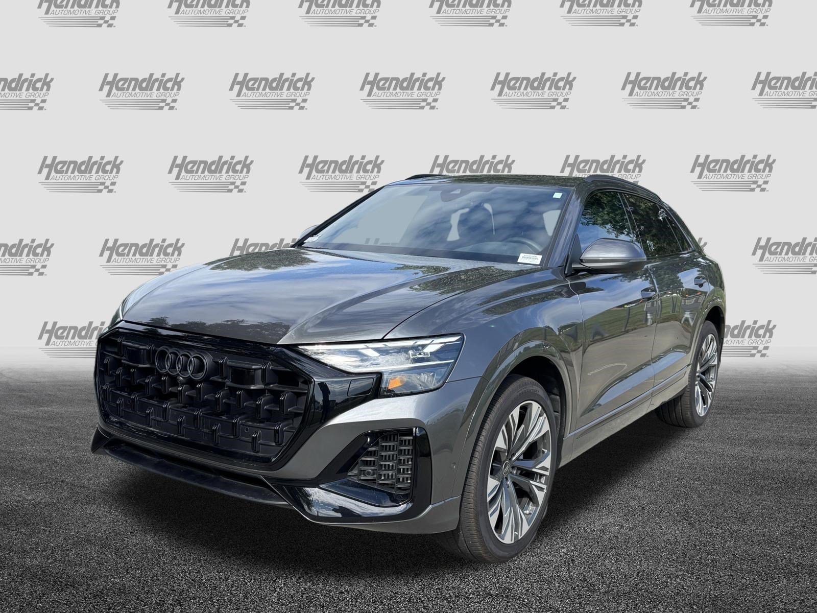 Used 2025 Audi Q8 Premium Plus AWD/4WD image 5