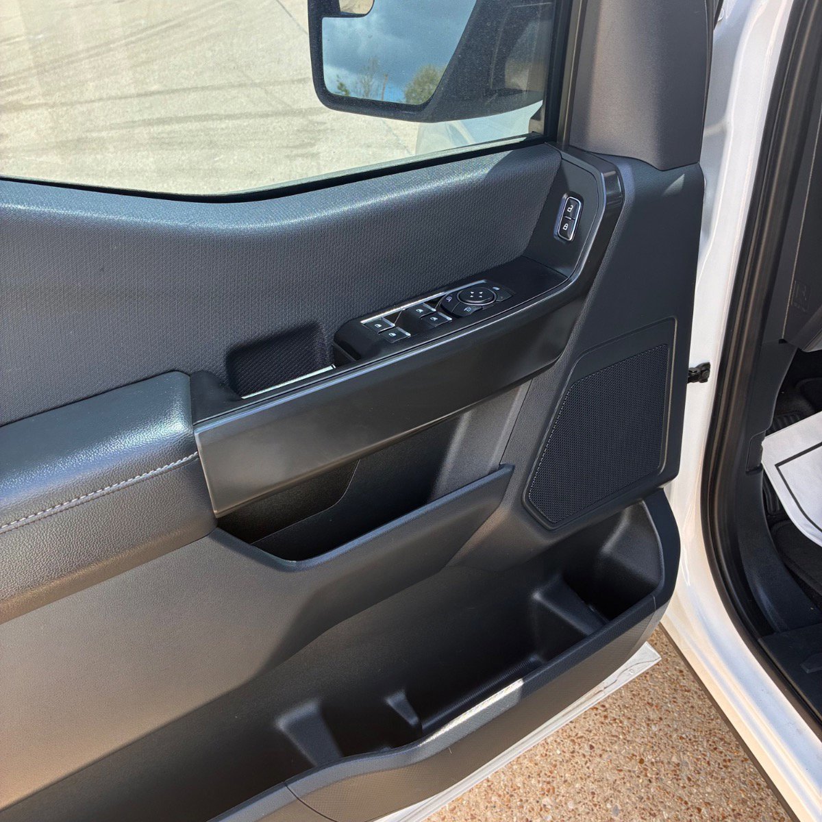 Used 2023 Ford F150 XL w/ STX Appearance Package image 9