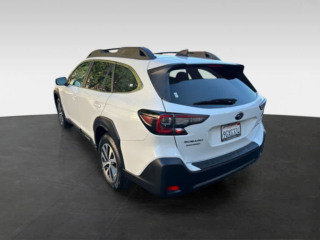 Certified 2023 Subaru Outback Premium w/ Popular Package #1 AWD/4WD image 4