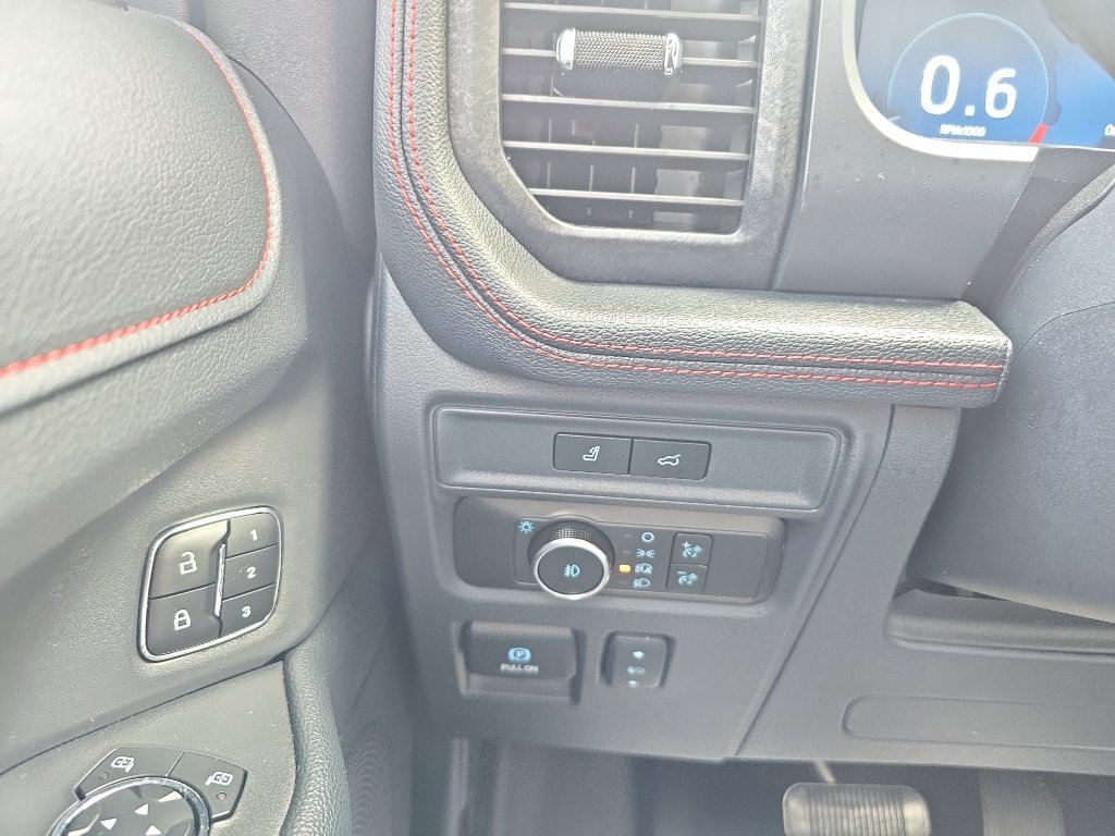 Used 2024 Ford Expedition Max Limited AWD/4WD image 25