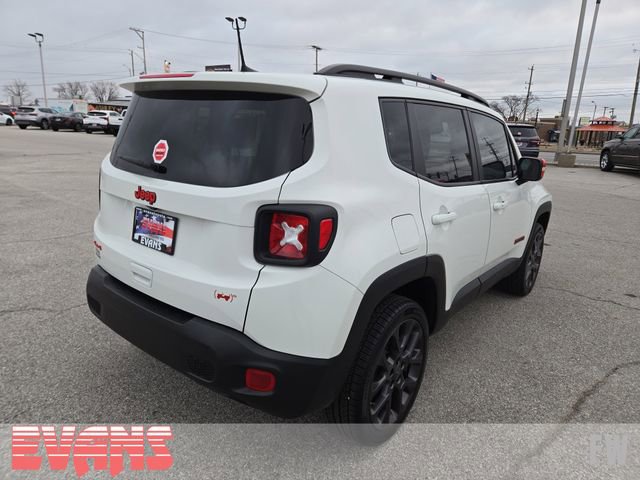 Used 2023 Jeep Renegade Latitude w/ Sun/Sound Group image 31