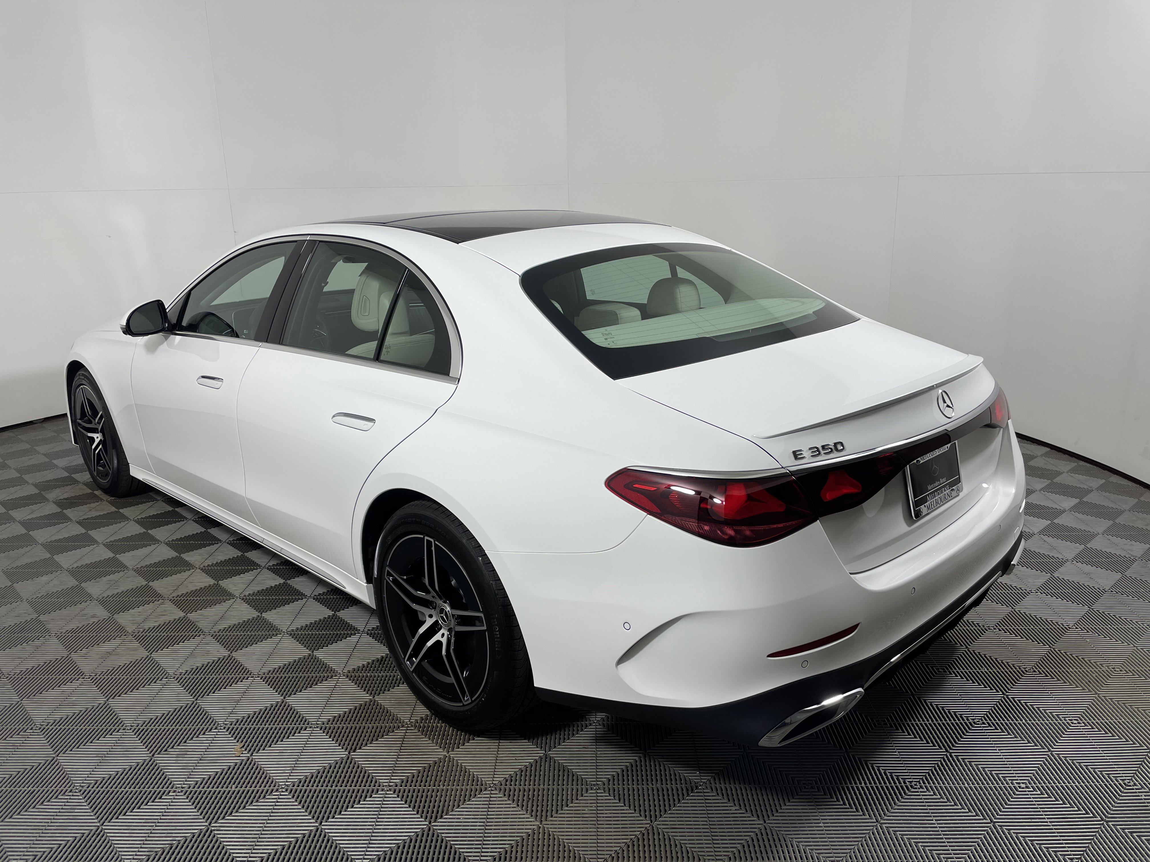 New 2026 Mercedes-Benz E 350 Sedan image 3