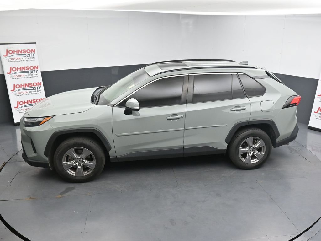 Used 2022 Toyota RAV4 XLE w/ Convenience Package AWD/4WD image 13