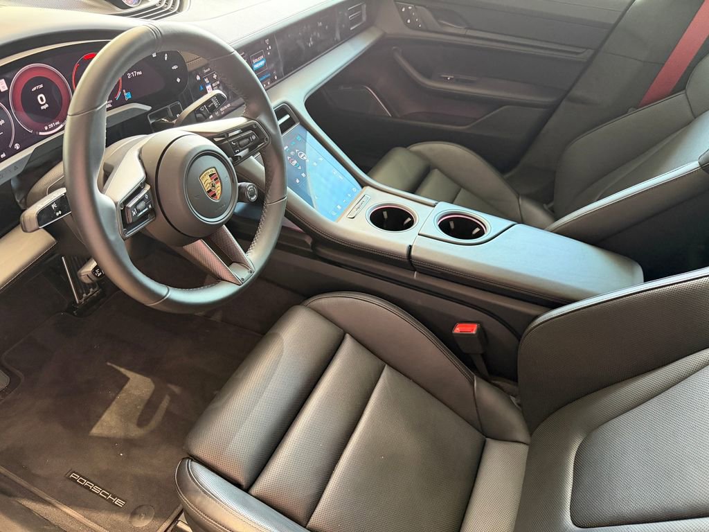Certified 2025 Porsche Taycan GTS AWD/4WD image 4