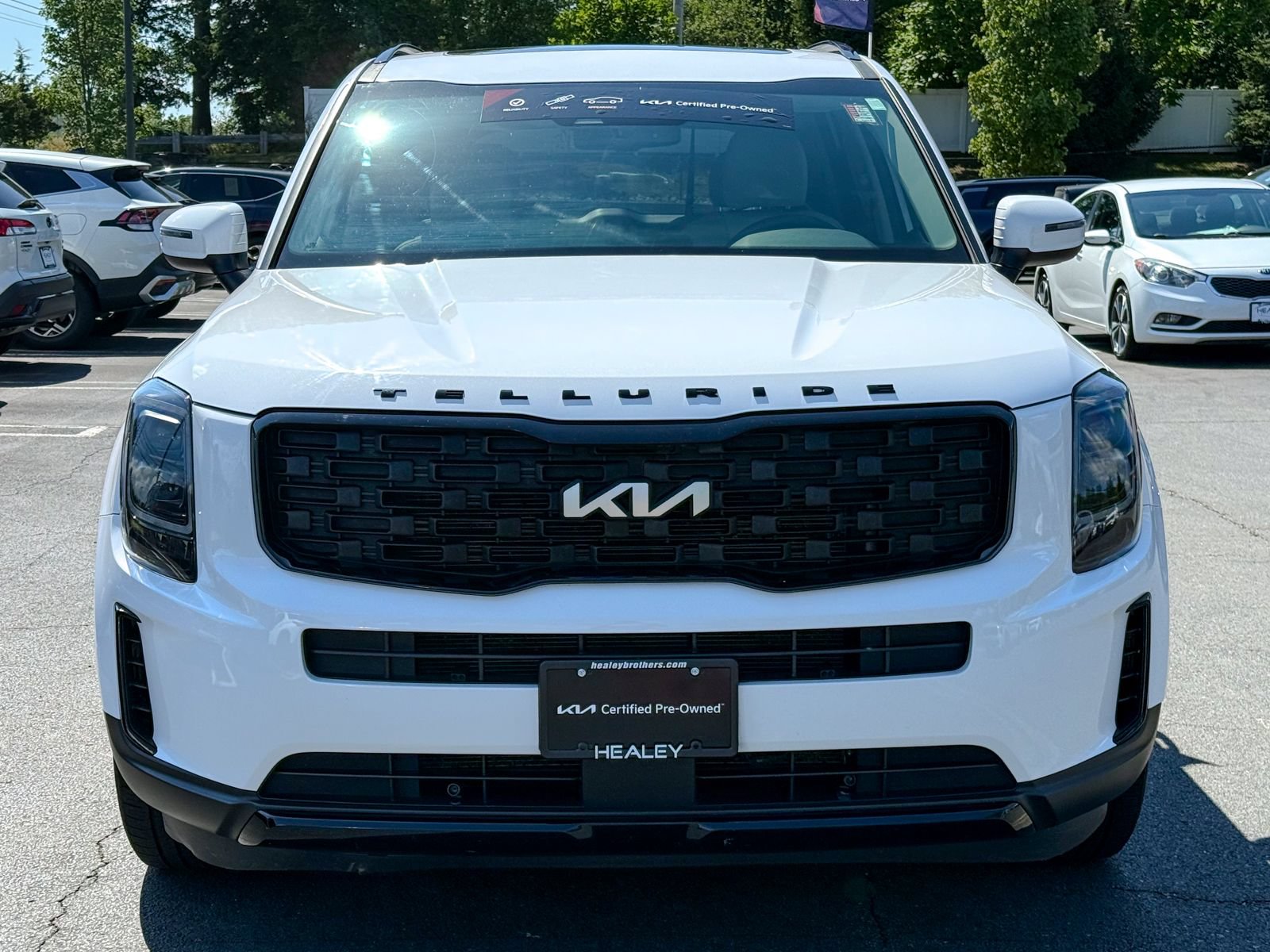 Certified 2022 Kia Telluride EX w/ EX Premium Package AWD/4WD image 2