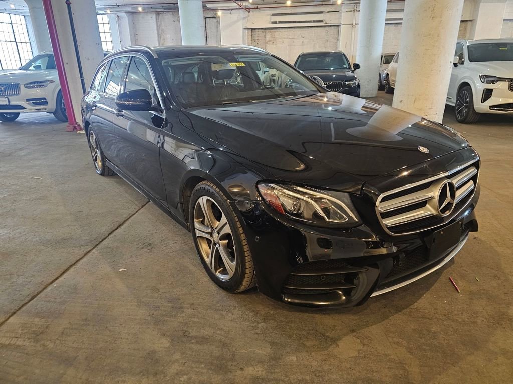 Used 2017 Mercedes-Benz E 400 4MATIC Wagon image 5