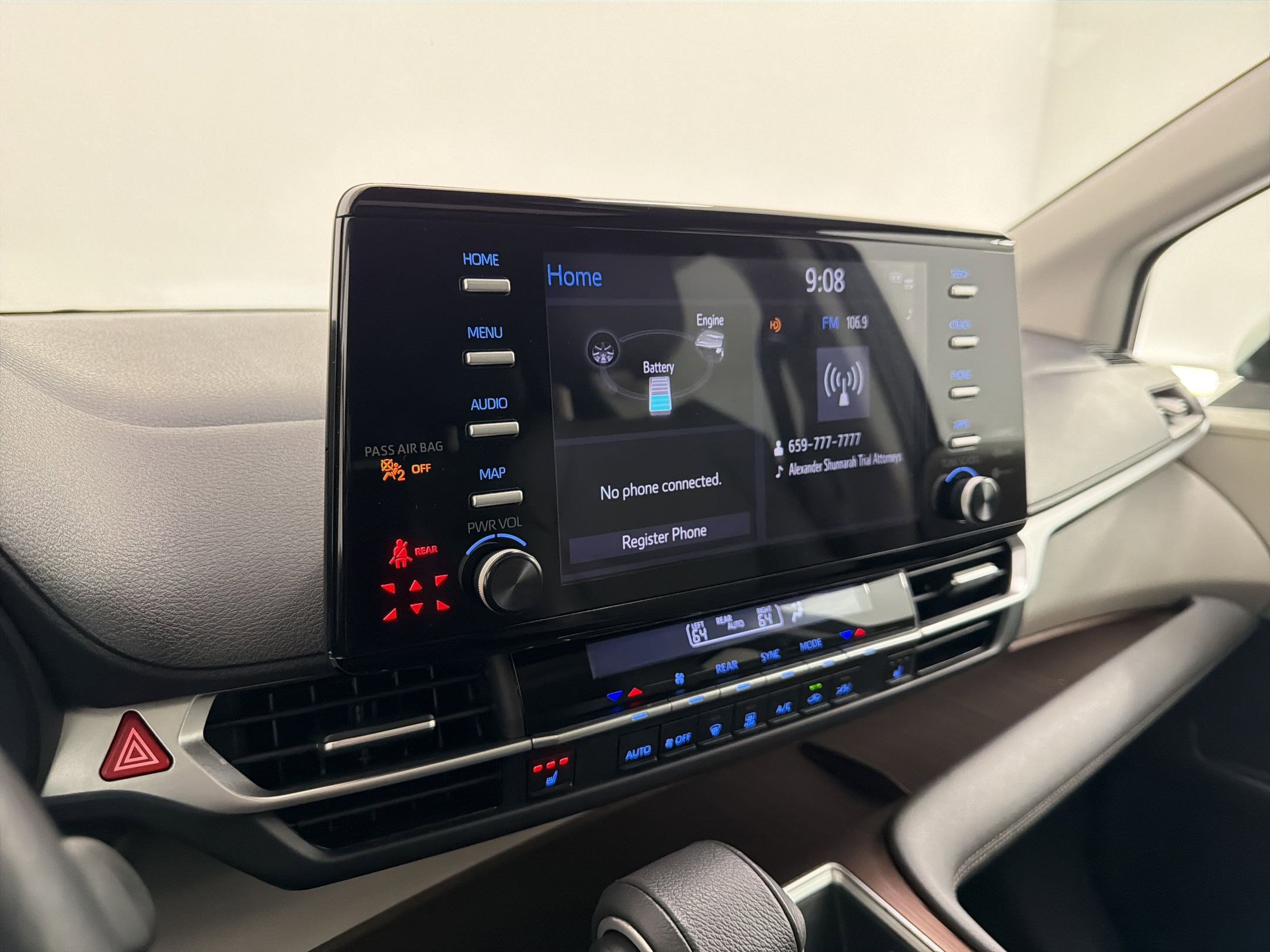 Used 2022 Toyota Sienna XLE image 23