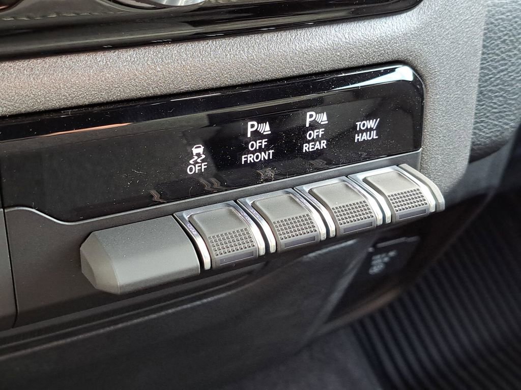 New 2026 RAM 1500 Classic Warlock image 9