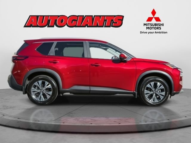 Used 2022 Nissan Rogue SV w/ SV Premium Package image 3