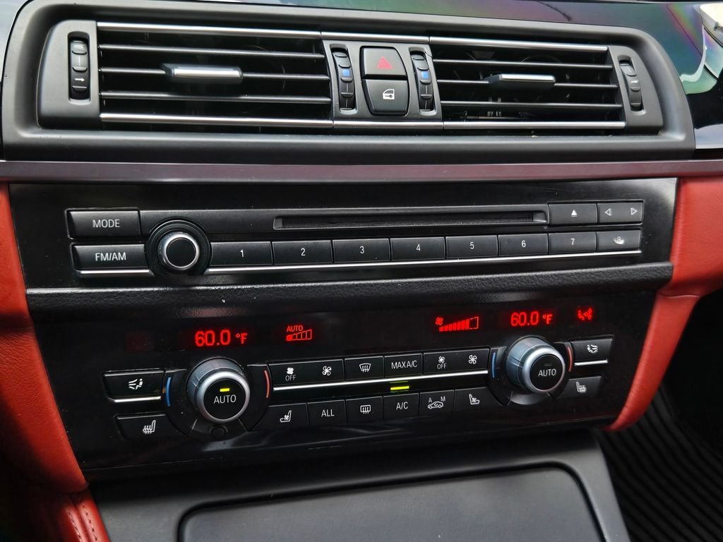 Used 2013 BMW M5 RWD image 22