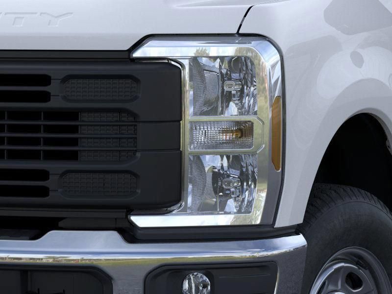 New 2026 Ford F250 XL AWD/4WD image 18