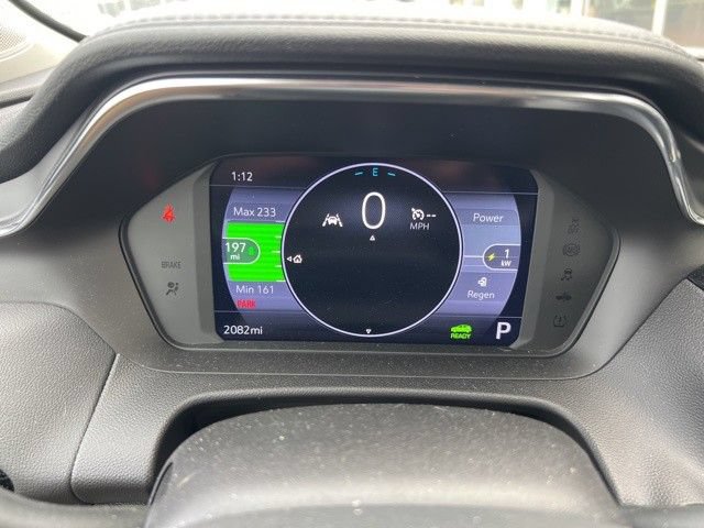 Used 2023 Chevrolet Bolt EUV LT w/ Convenience Package FWD image 7