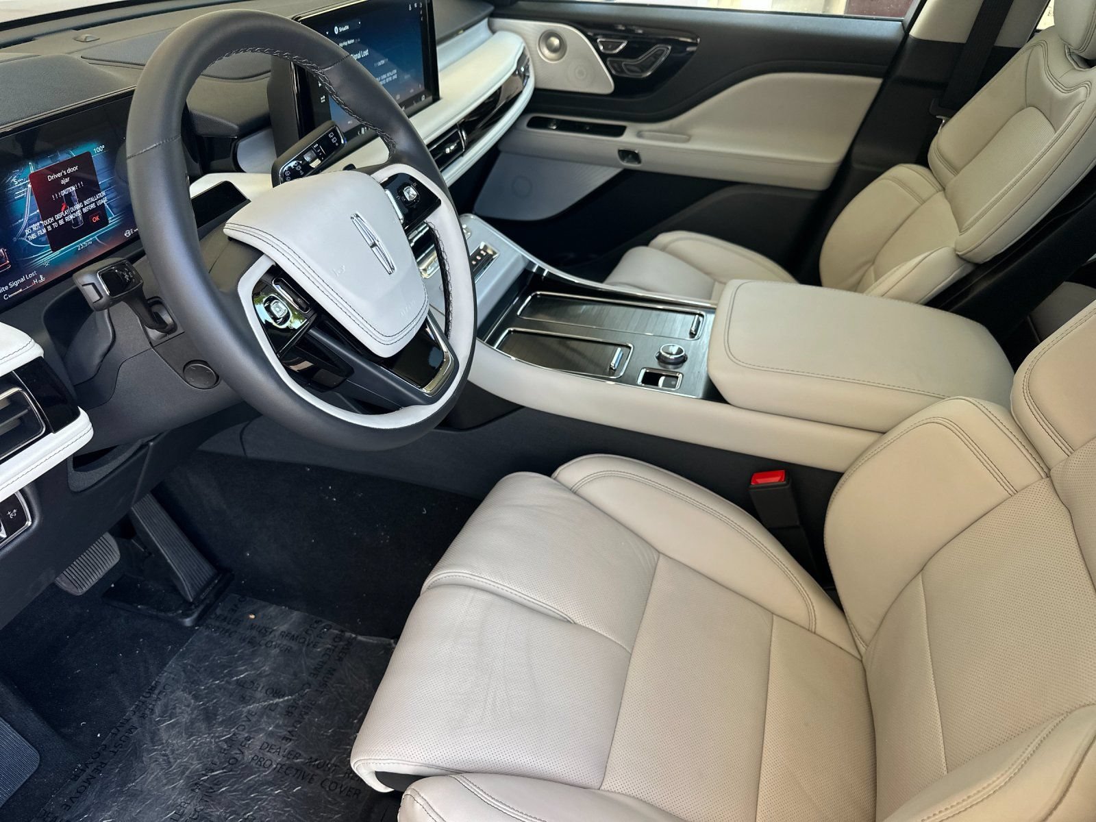 New 2026 Lincoln Aviator Reserve AWD/4WD image 9