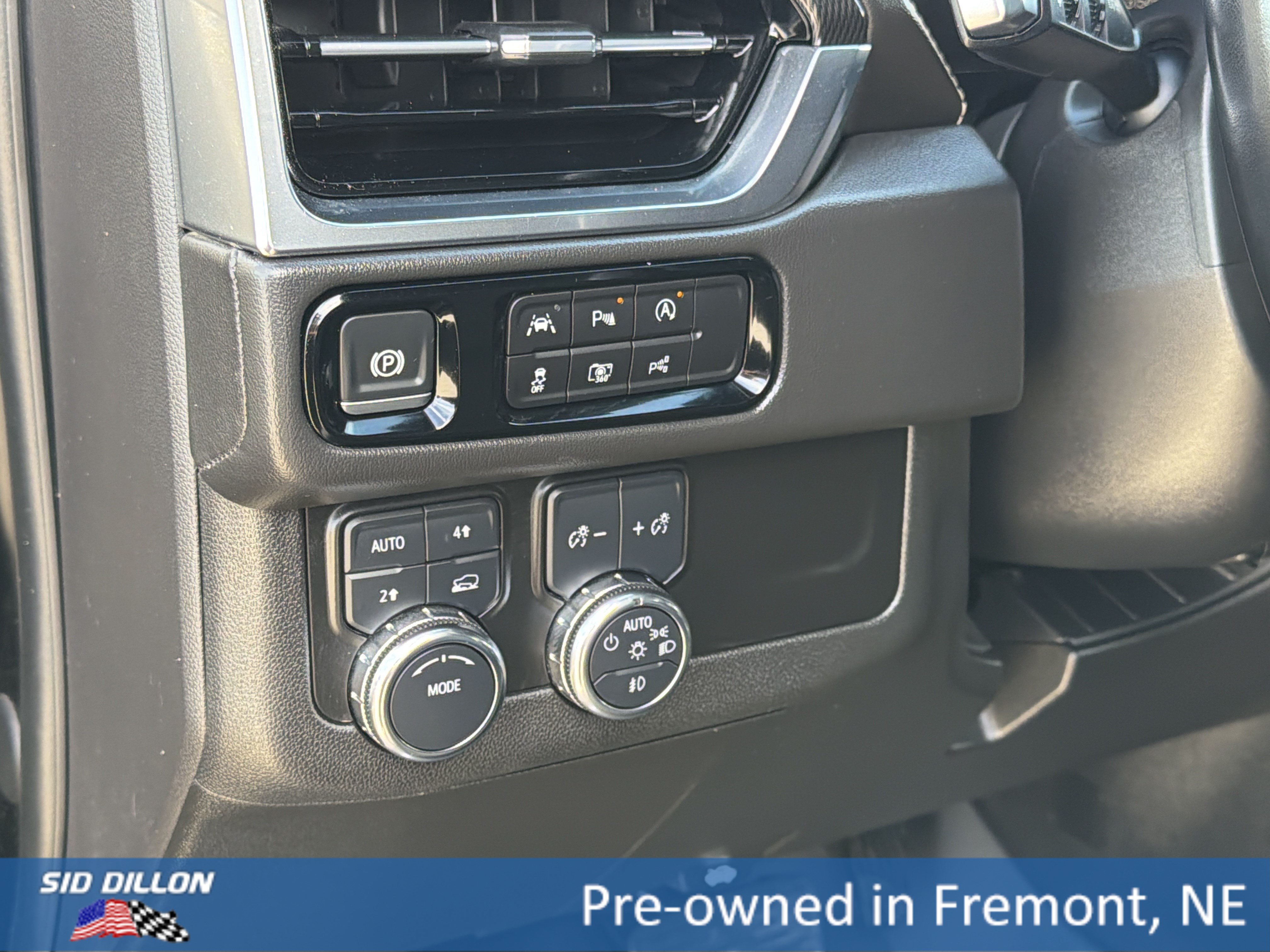 Certified 2025 GMC Yukon Elevation AWD/4WD image 13
