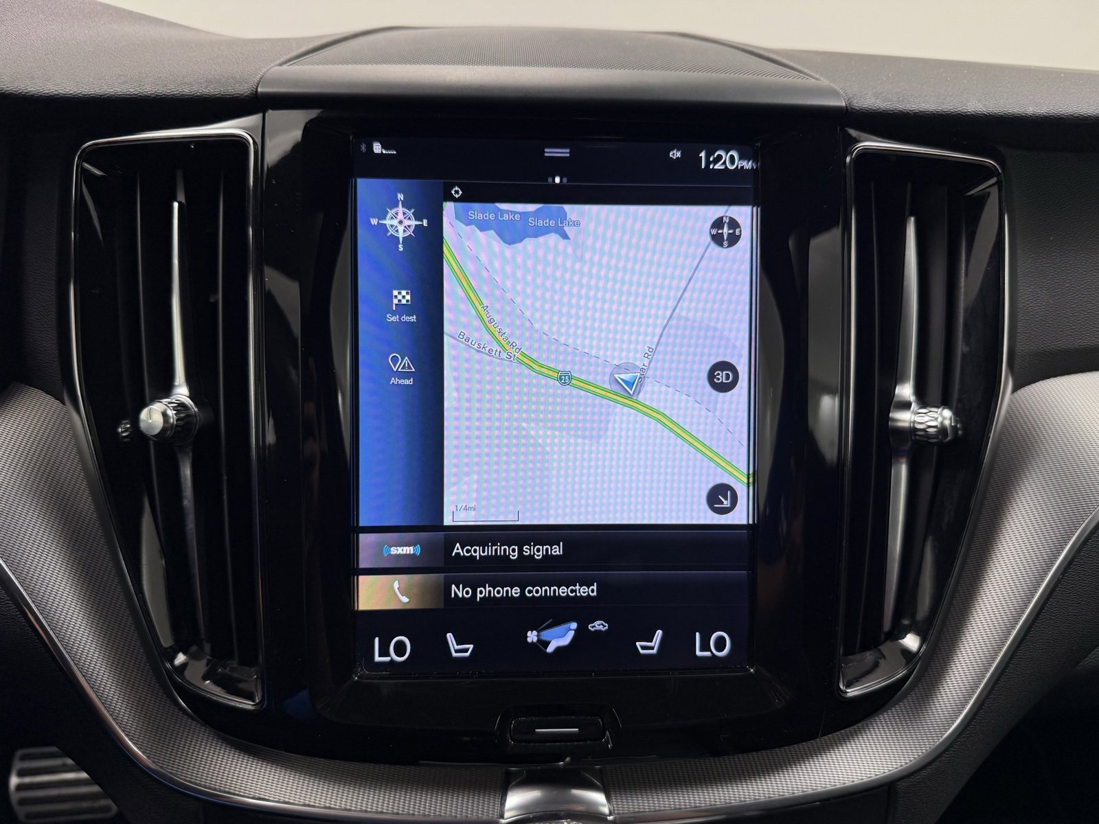 Used 2018 Volvo XC60 T6 R-Design w/ Convenience Package image 18