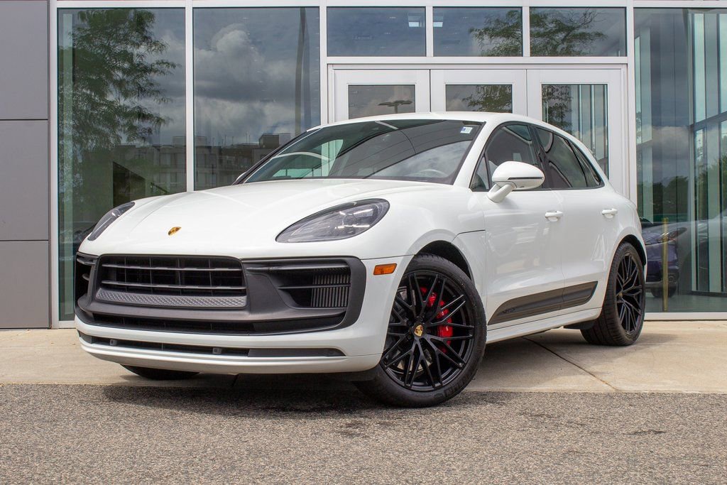 Used 2022 Porsche Macan GTS image 1