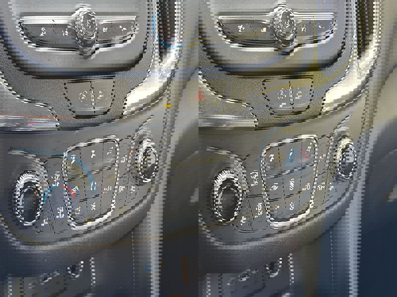 Certified 2024 Chevrolet Equinox LT image 19