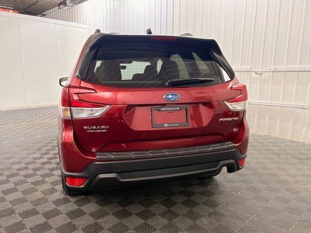 Used 2024 Subaru Forester Premium image 4