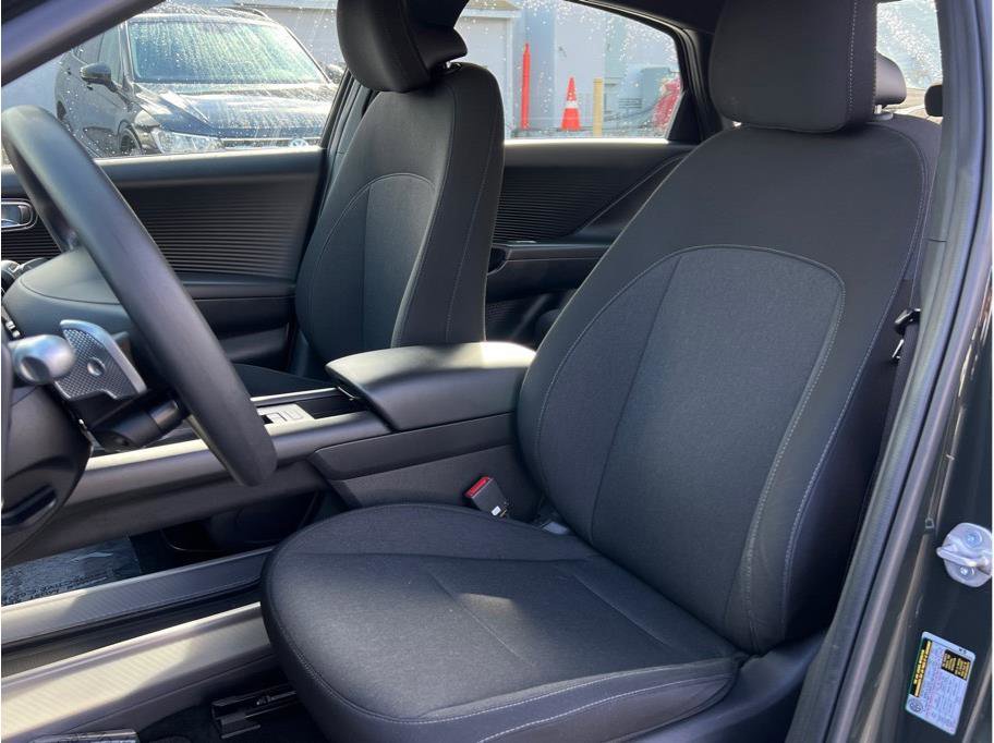 Used 2024 Hyundai Ioniq 6 SE RWD image 8
