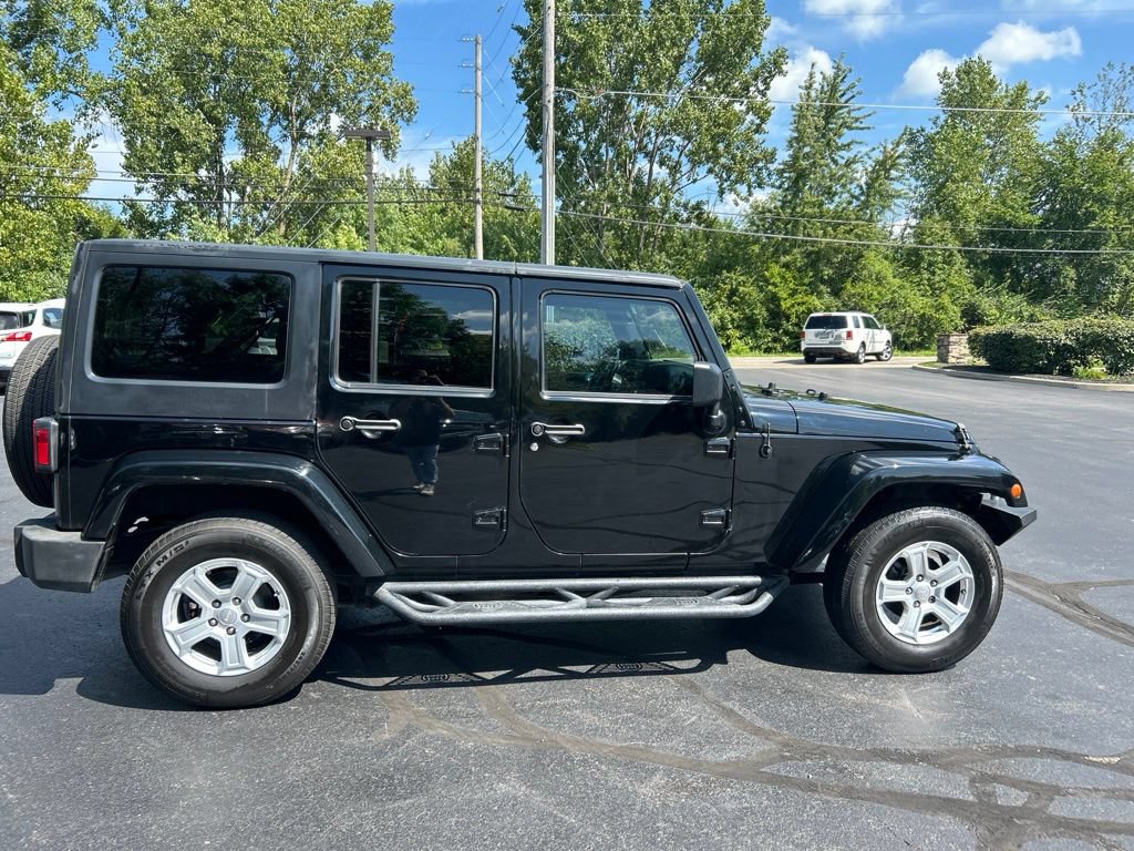 Used 2014 Jeep Wrangler Unlimited Sahara w/ Max Tow Package AWD/4WD image 8