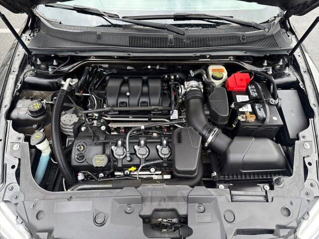 Used 2016 Ford Taurus SEL w/ Equipment Group 201A image 19