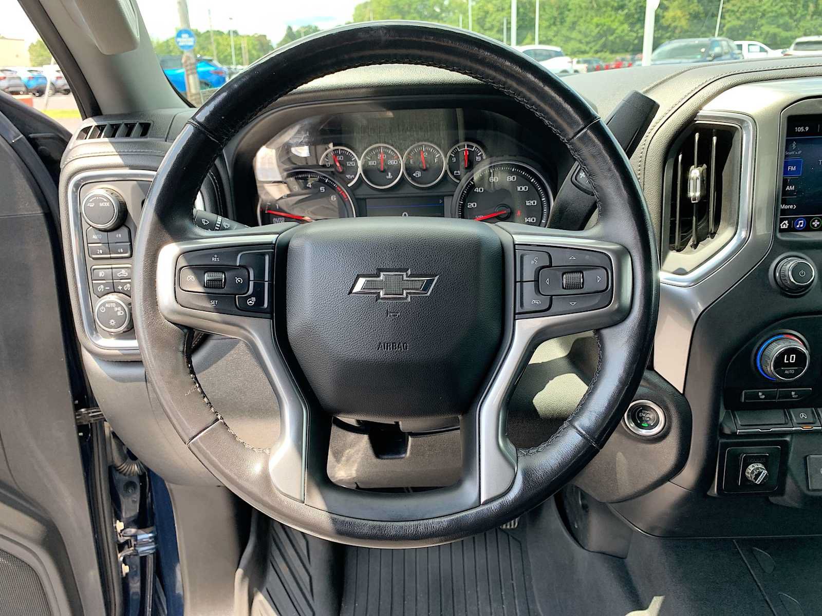 Certified 2020 Chevrolet Silverado 1500 RST AWD/4WD image 11