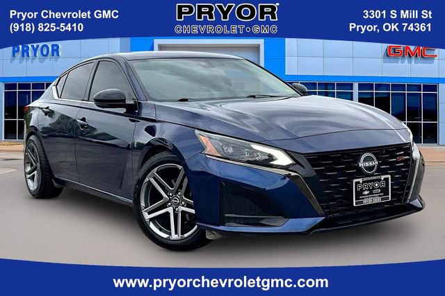 Used 2023 Nissan Altima 2.0 SR image 1