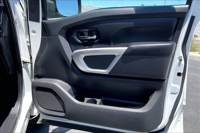 Used 2023 Nissan Titan SV AWD/4WD image 23