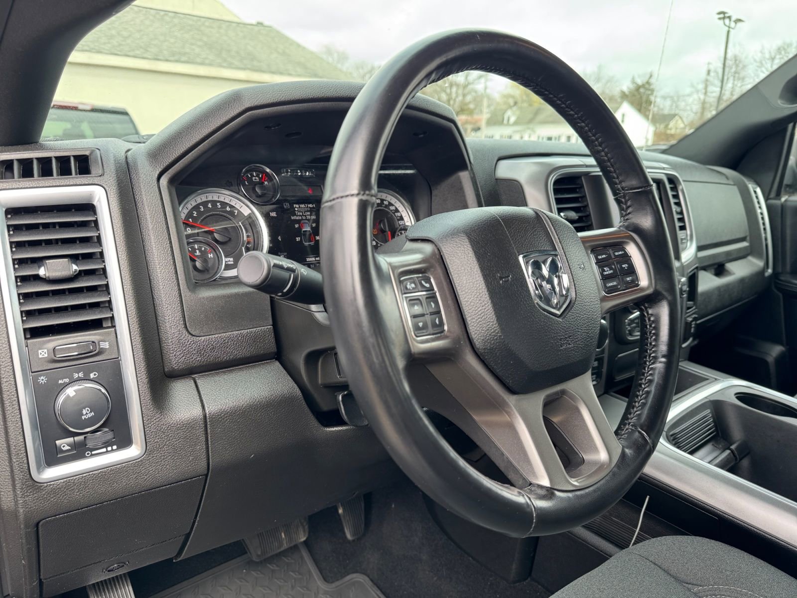 Used 2022 RAM 1500 Classic Warlock image 22