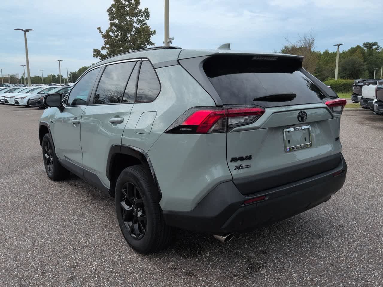 Certified 2023 Toyota RAV4 XLE w/ Convenience Package FWD image 4