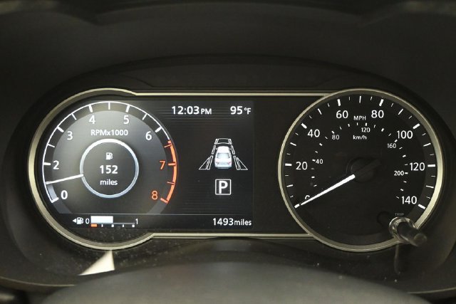 Certified 2025 Nissan Versa SR w/ Trunk Package FWD image 14