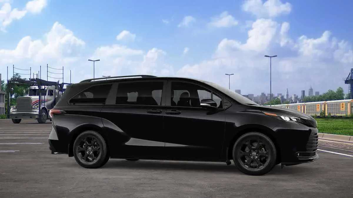New 2026 Toyota Sienna XLE Woodland Edition AWD/4WD image 15