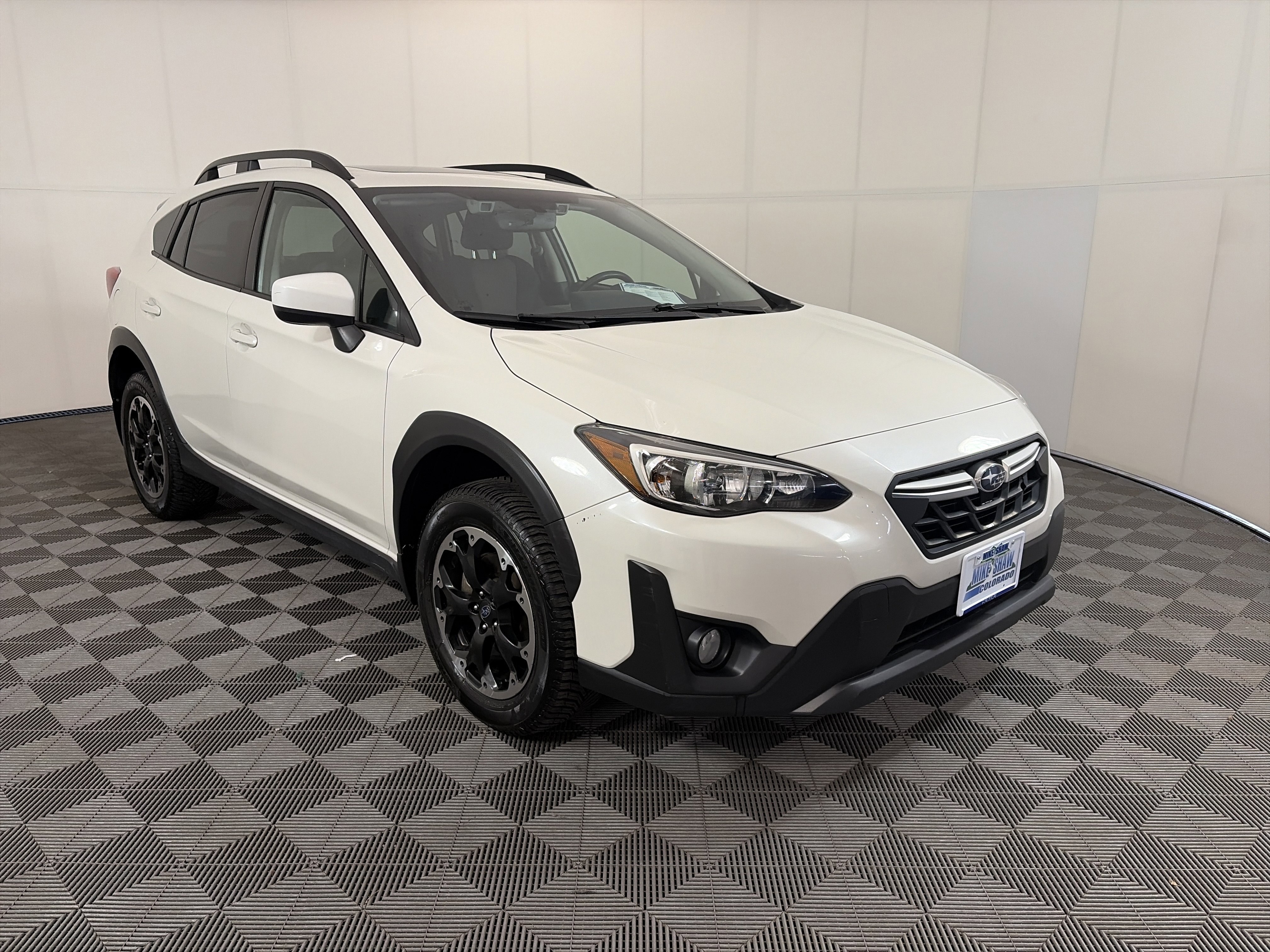 Used 2021 Subaru Crosstrek 2.0i Premium w/ Moonroof Package image 3
