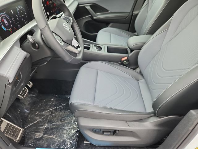 New 2026 Volkswagen Tiguan SE R-Line image 7