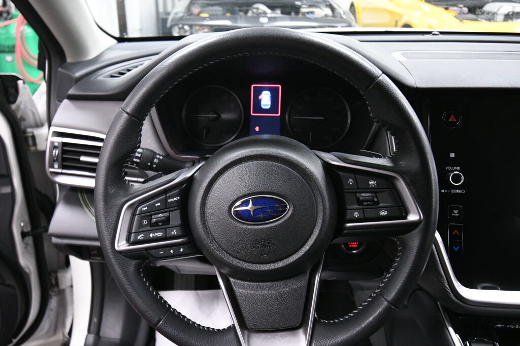Used 2023 Subaru Outback Onyx Edition AWD/4WD image 13