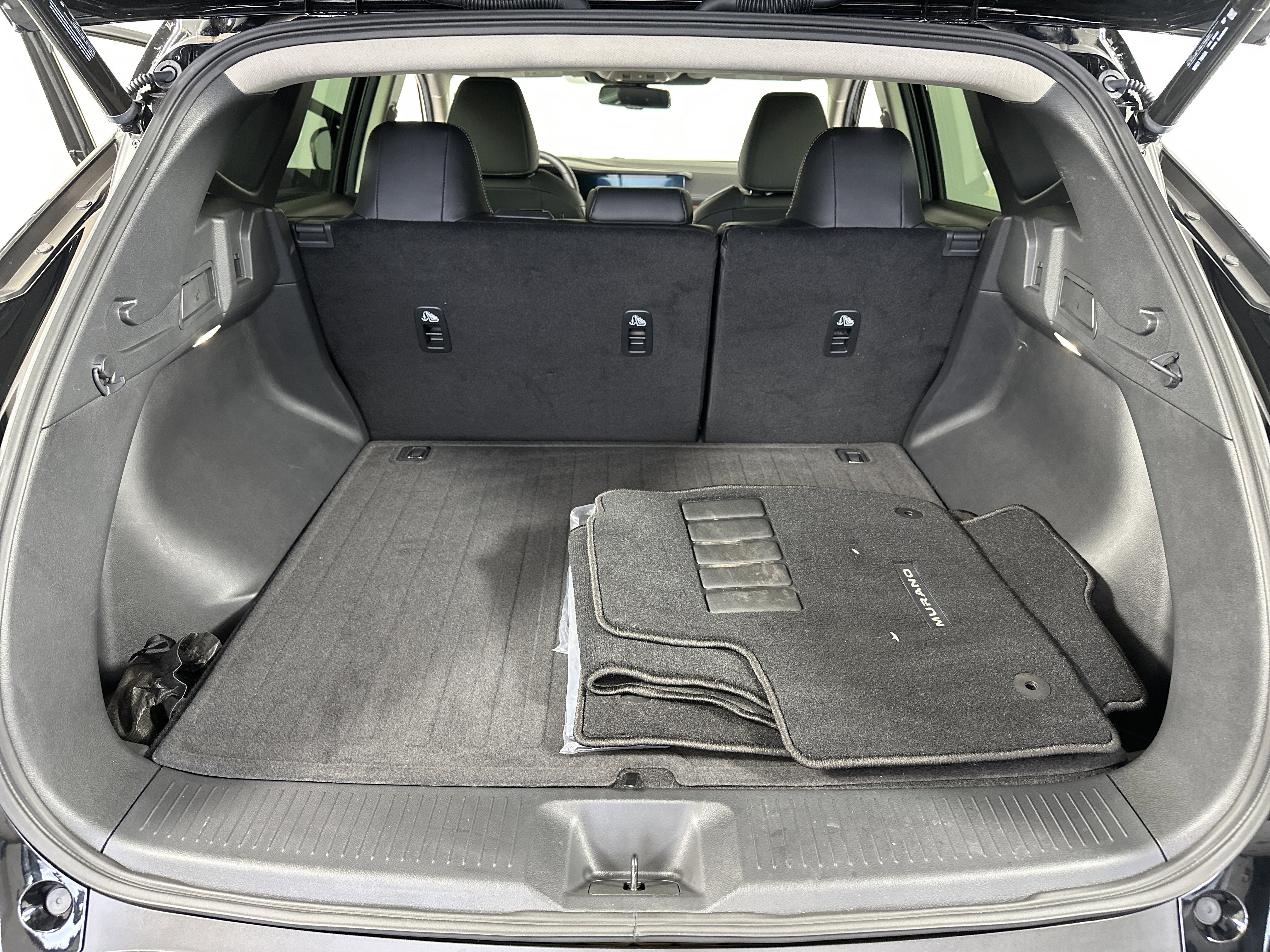 Certified 2025 Nissan Murano SL image 14