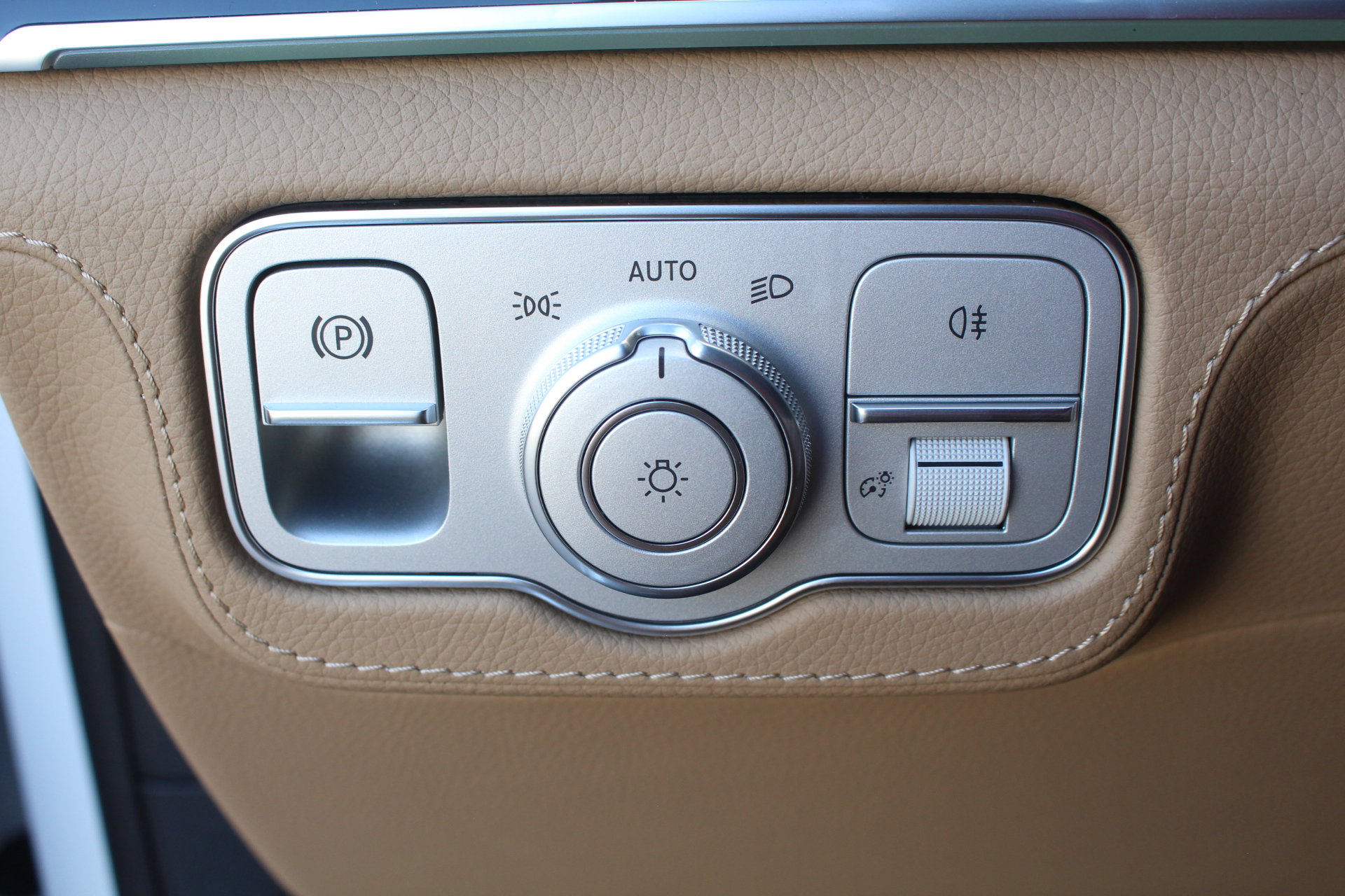 New 2026 Mercedes-Benz GLS 580 4MATIC image 27