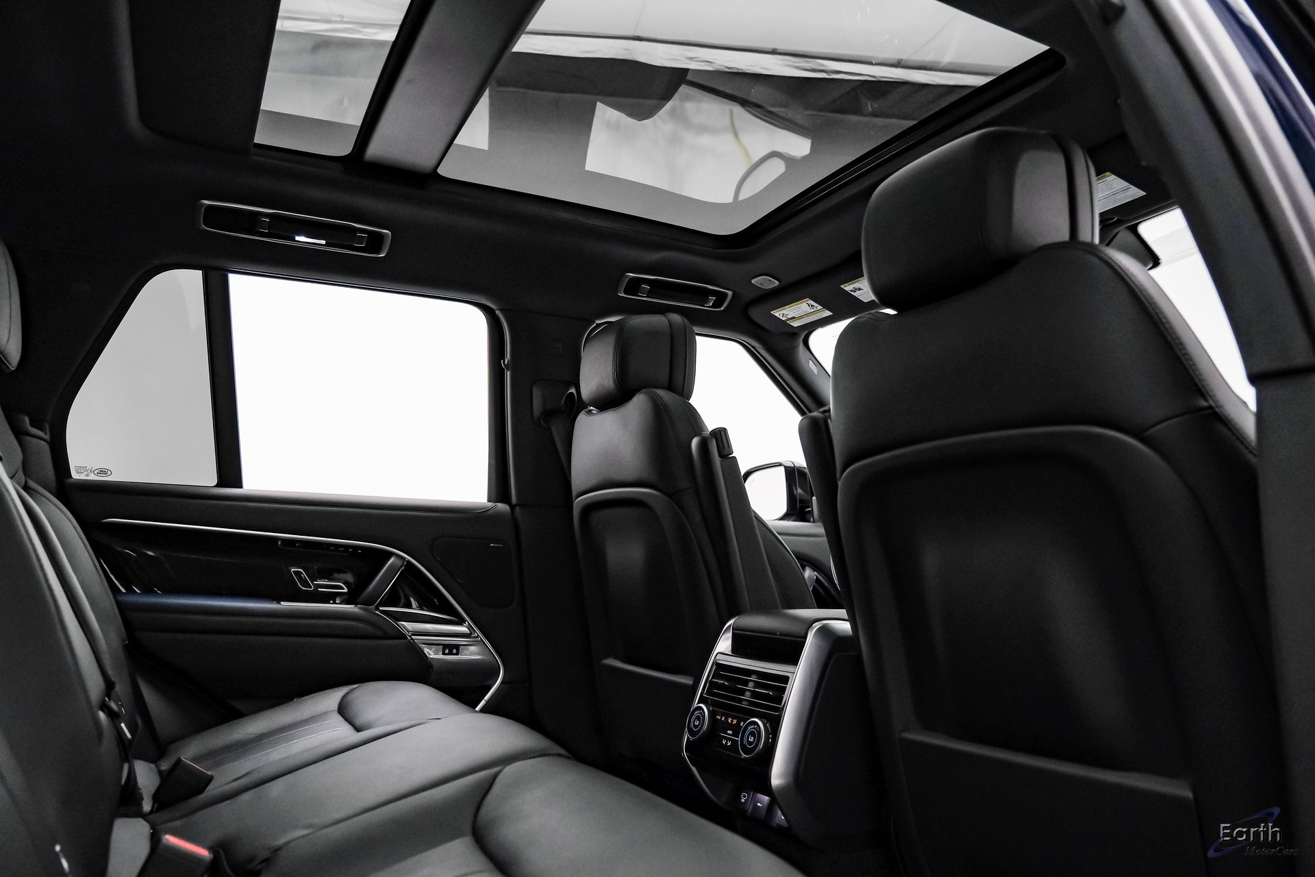 Used 2023 Land Rover Range Rover SE image 67