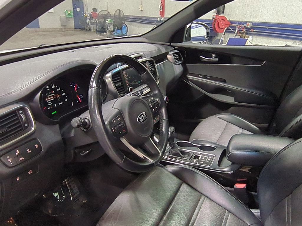 Used 2018 Kia Sorento SX image 20