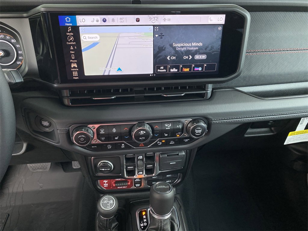 New 2025 Jeep Gladiator Rubicon image 23