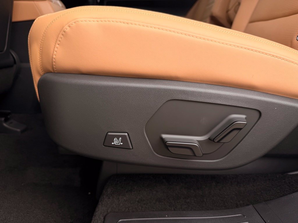 New 2027 Hyundai Santa Fe Calligraphy FWD image 27